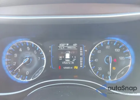 2021 Chrysler Voyager Lxi z USA, uszkodzony, nr VIN 2C4RC1DG2MR515489